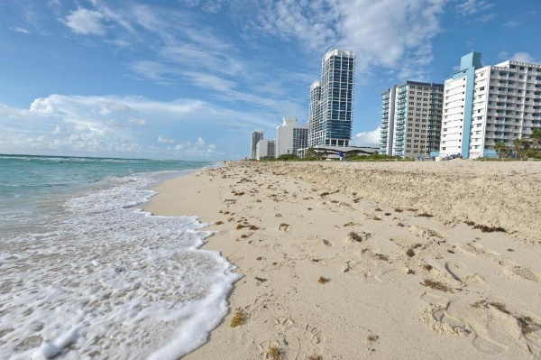 Crystal Beach Suites Miami Oceanfront Hotel image 30